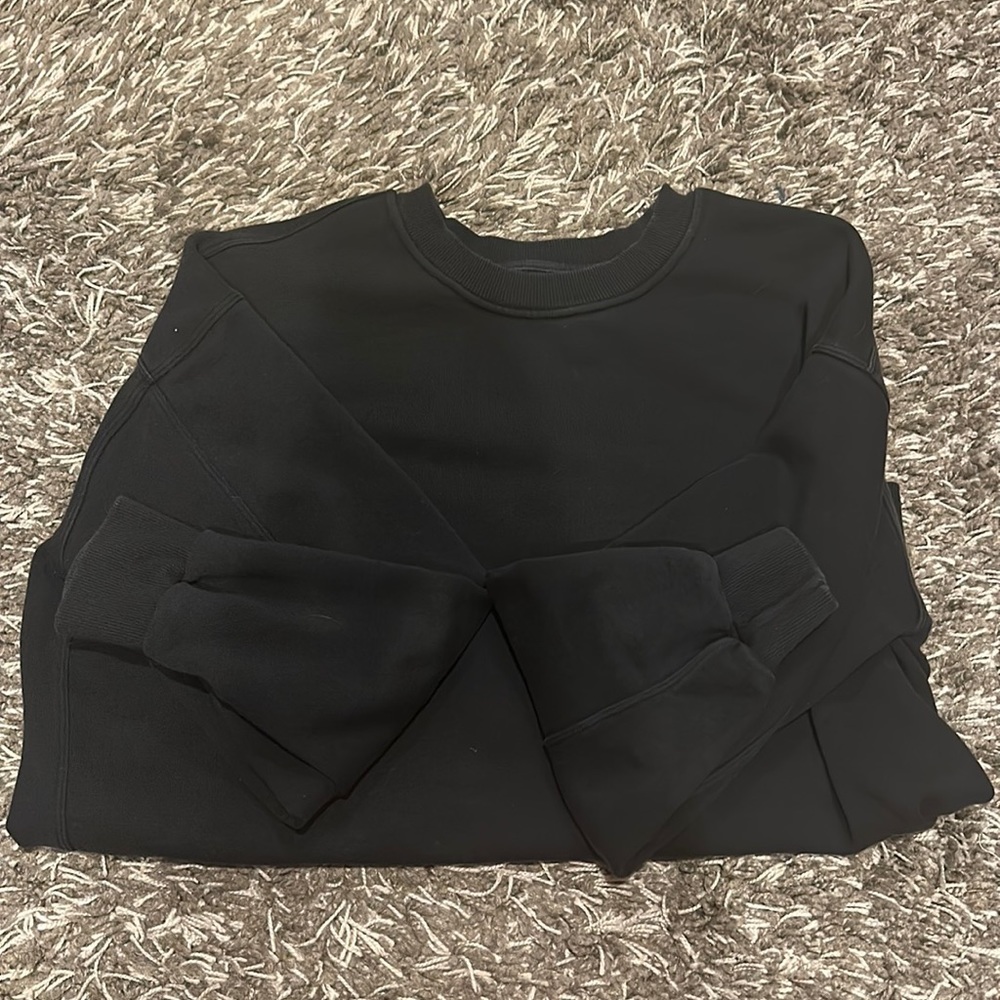 Black lululemon crew neck